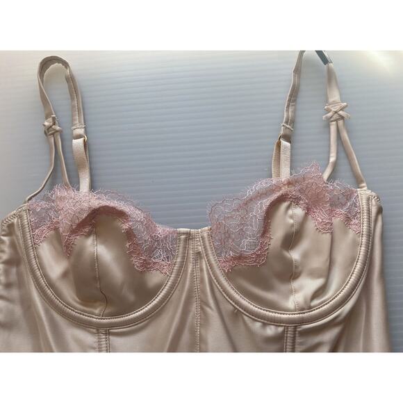 Victoria's Secret Balconette Bra - Picture 3 of 13